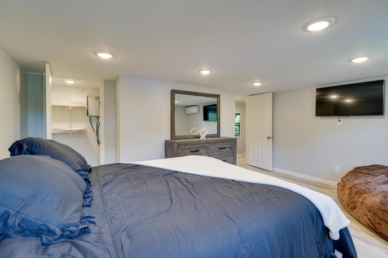 Apartment Stylish Harveys - Steps To The Water! *